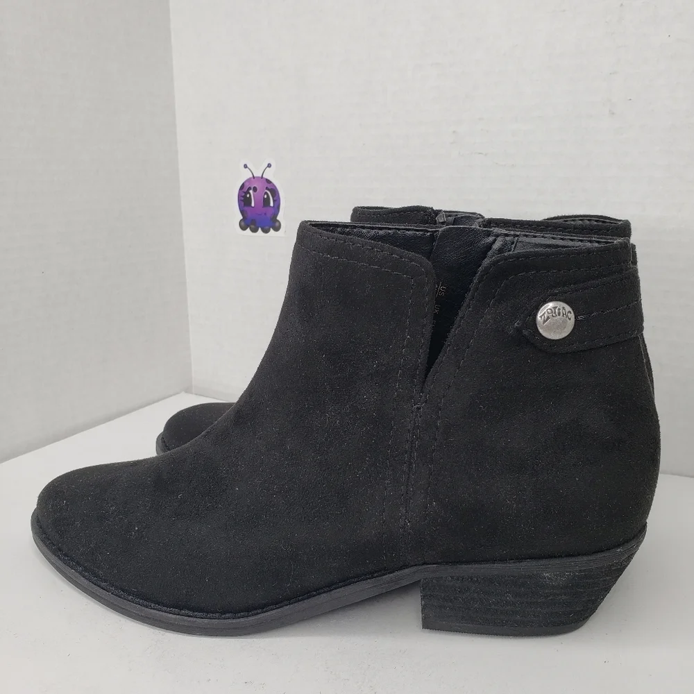 Zodiac Women Black Faux Suede Upper Side Zip Boots Sz 9